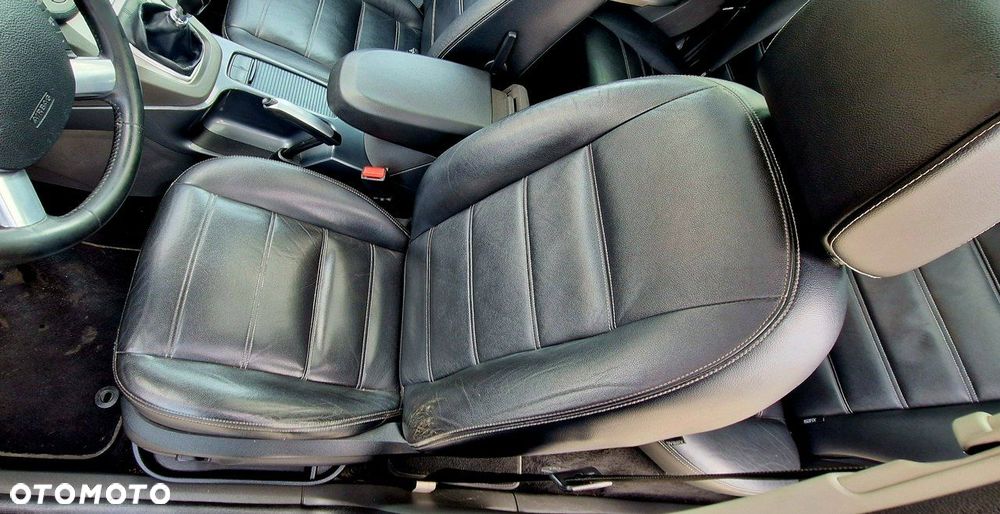 Ford Kuga 2.0 TDCi Titanium - 36