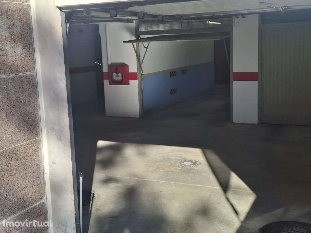 Garagem fechada Tapada Mercês Sintra - Grande imagem: 5/11