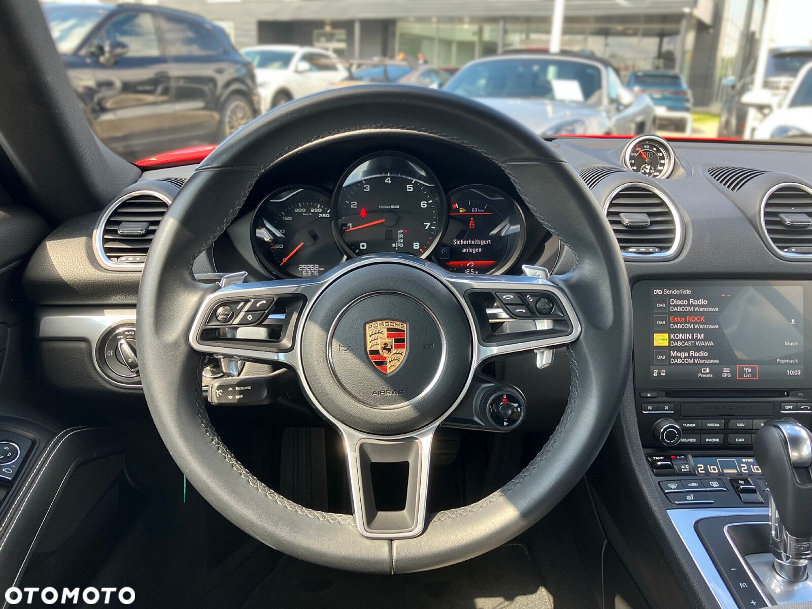 Porsche 718 Cayman - 25