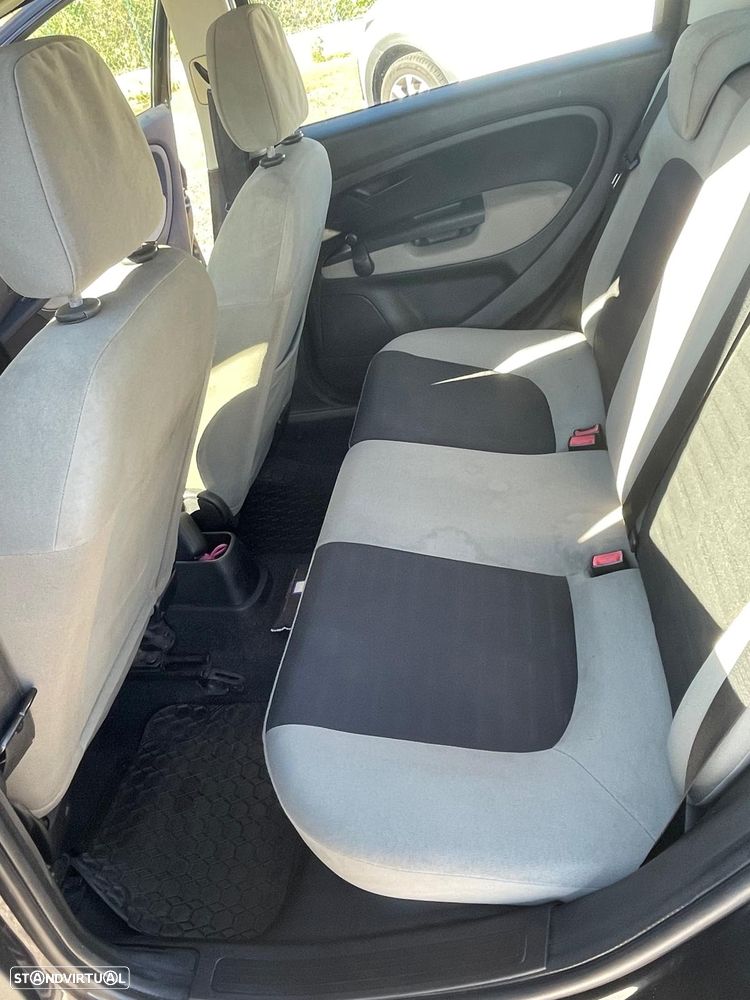 Fiat Grande Punto 1.2 Active - 16