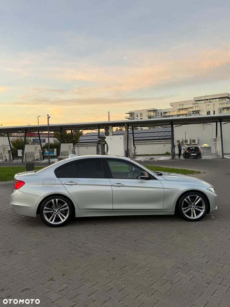 BMW Seria 3 320d Eff.Dynamics Sport Line - 7