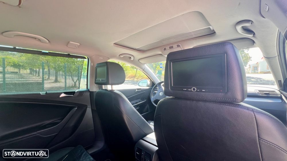 VW Passat Variant 2.0 TDI Sportline DSG - 14