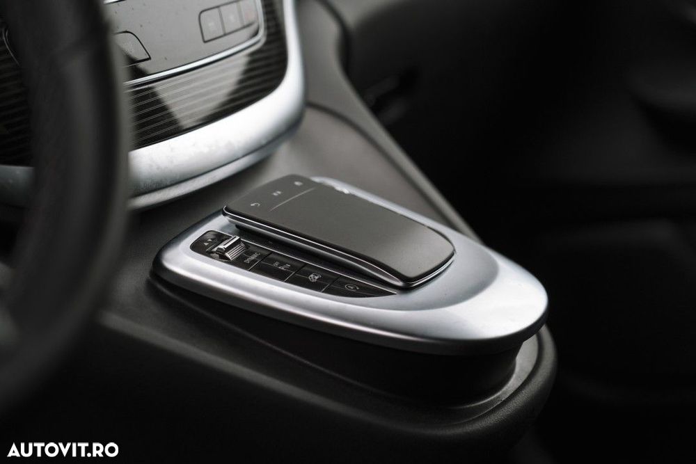 Mercedes-Benz V - 27