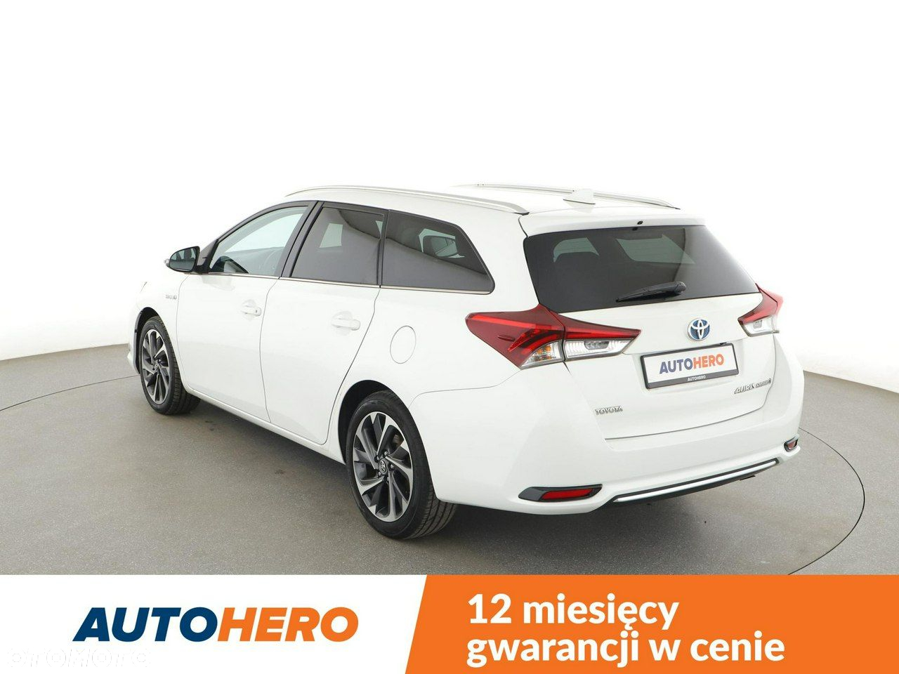 Toyota Auris 1.8 VVT-i Hybrid Automatik Design Edition - 4