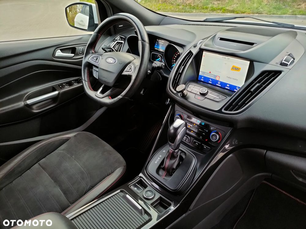 Ford Kuga 2.0 TDCi 4x4 ST-Line - 16