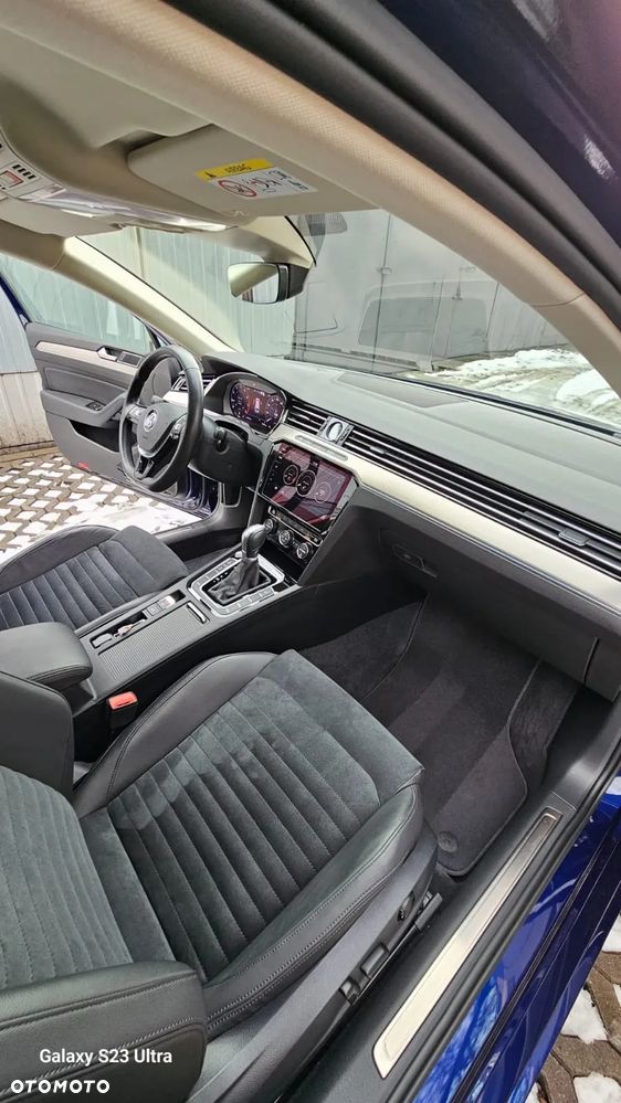Volkswagen Passat 2.0 TSI 4Mot Highline DSG - 39
