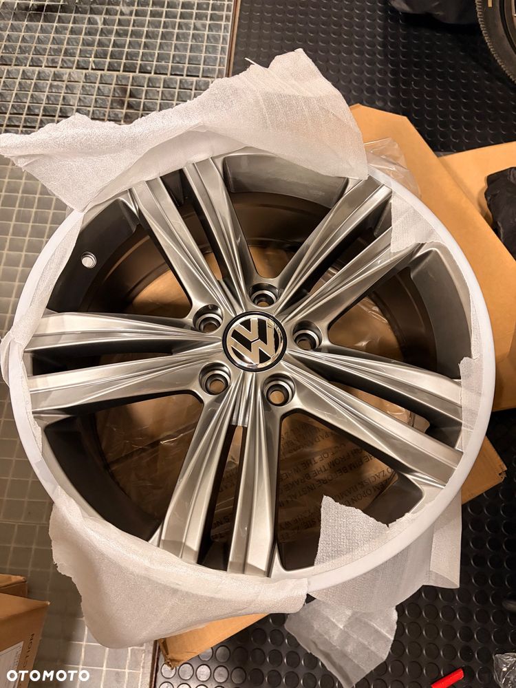 Volkswagen CC 1.8 TSI DSG - 27
