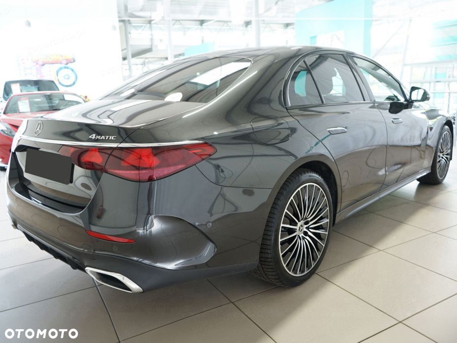 Mercedes-Benz Klasa E 220 d mHEV 4-Matic AMG 9G-Tronic - 4