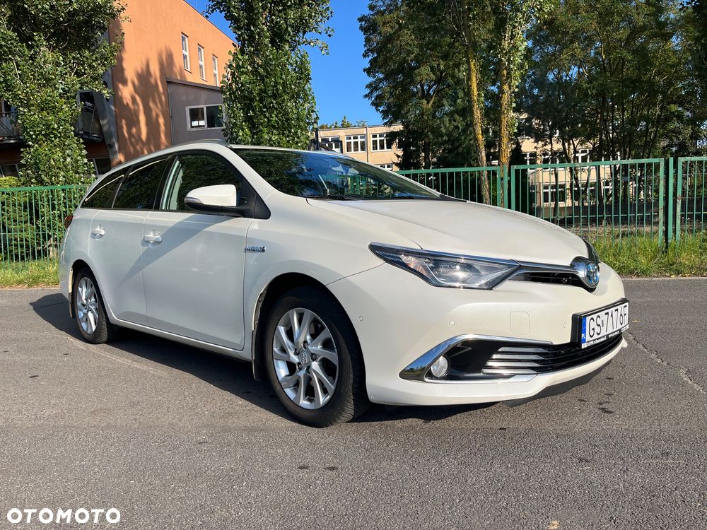 Toyota Auris - 11