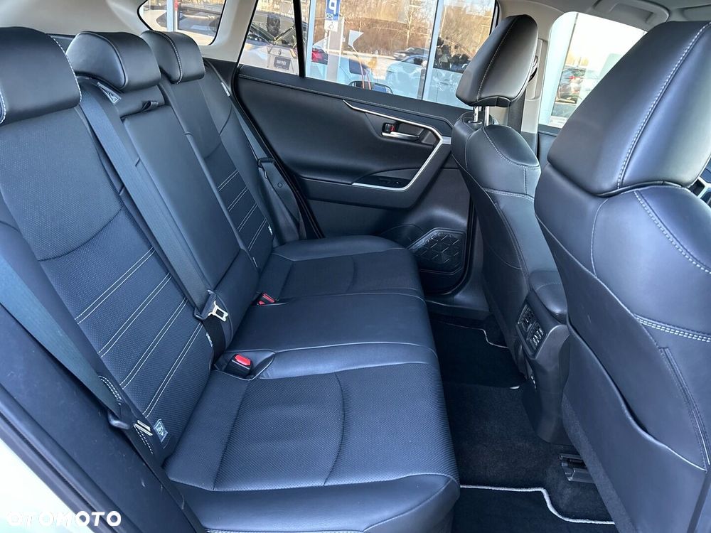 Toyota RAV4 - 21