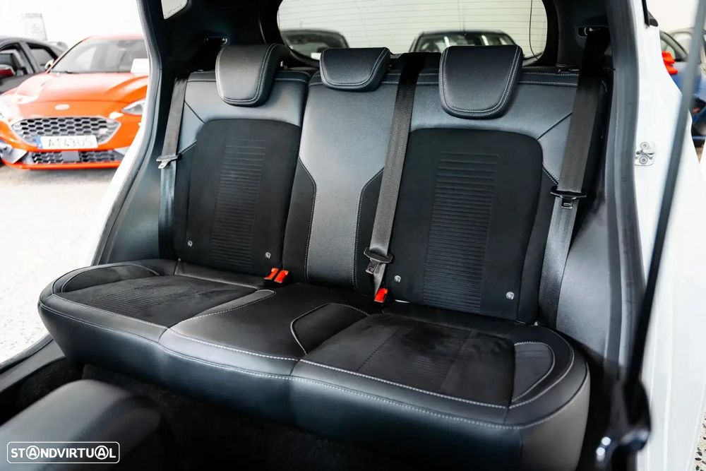 Ford Fiesta 1.5 EcoBoost S&S c/ Pack Pele Exclusiva ST - 24