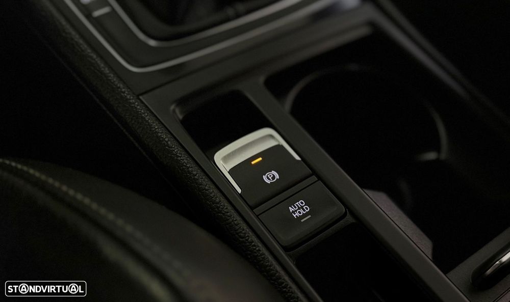 VW Golf 2.0 TDI GTD - 40