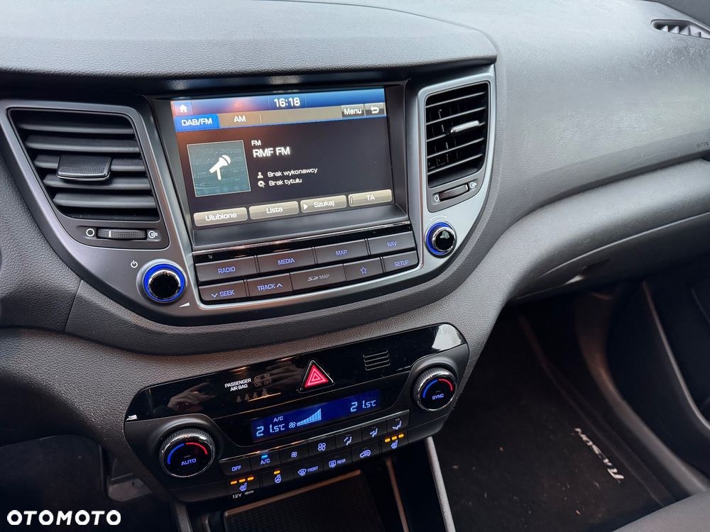 Hyundai Tucson 1.6 GDi 2WD Select - 32