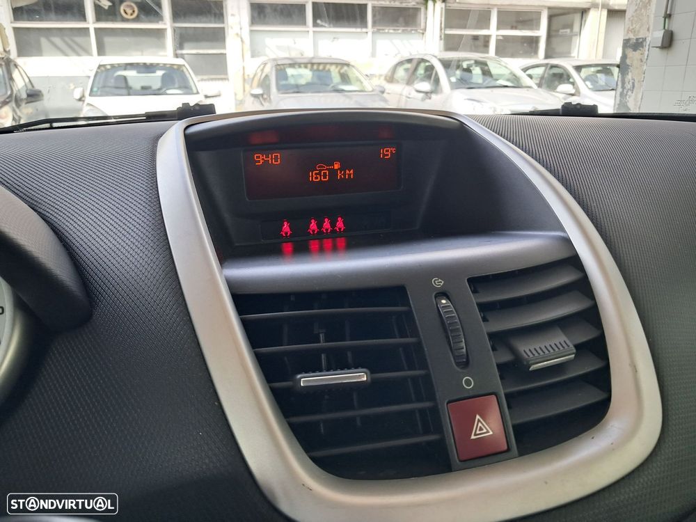 Peugeot 207 1.4 16V Trendy - 5