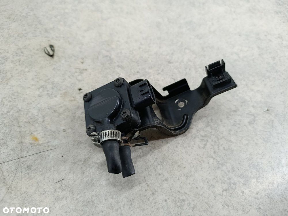 CZUJNIK CIŚNIENIA DPF TOYOTA COROLLA VERSO II 89480-64010 2.2 D-4D - 1