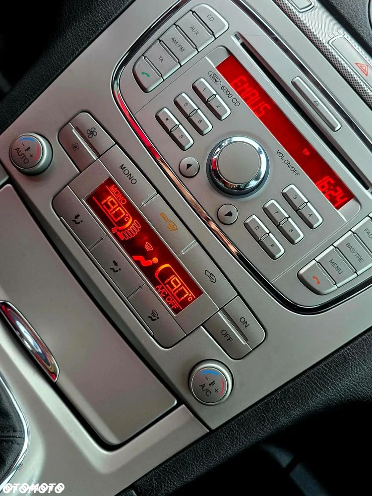 Ford S-Max 2.0 TDCi Titanium - 28