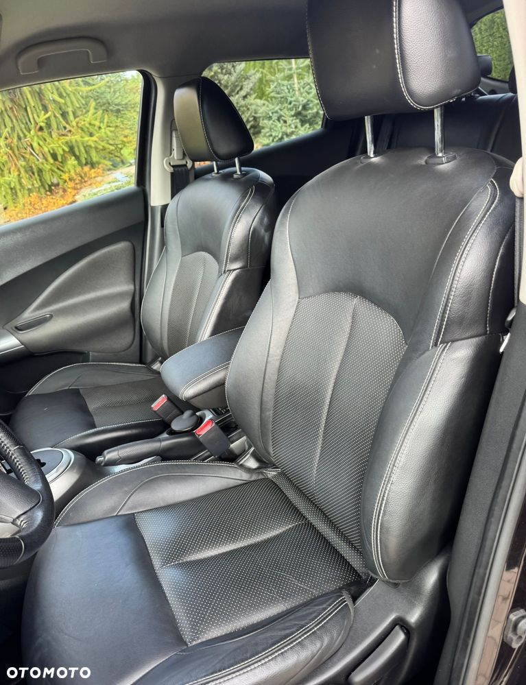 Nissan Juke 1.6 DIG-T ALL-MODE 4x4i Xtronic Tekna - 8