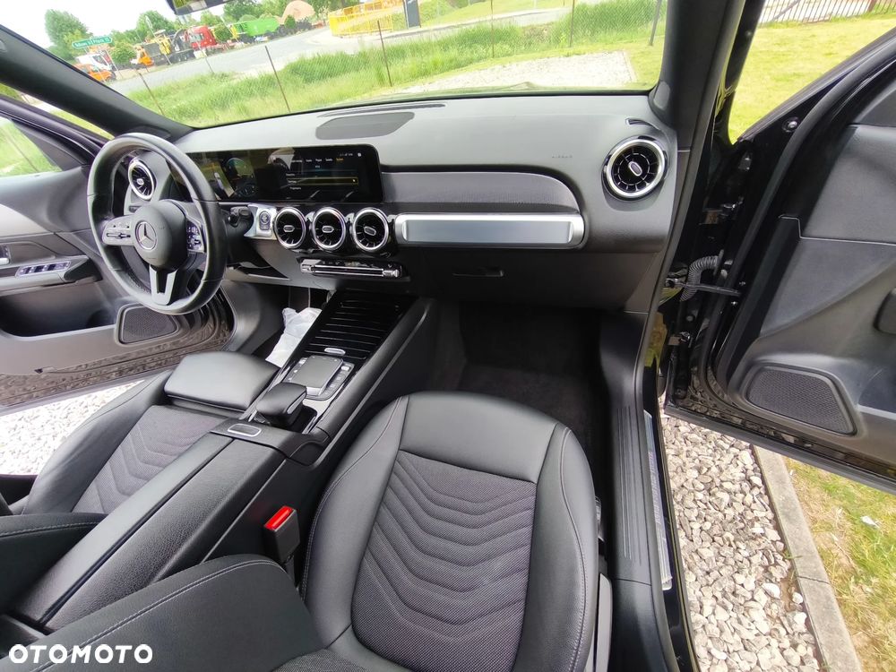 Mercedes-Benz GLB - 29