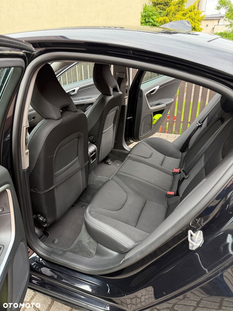 Volvo S60 D4 Drive-E Momentum - 12