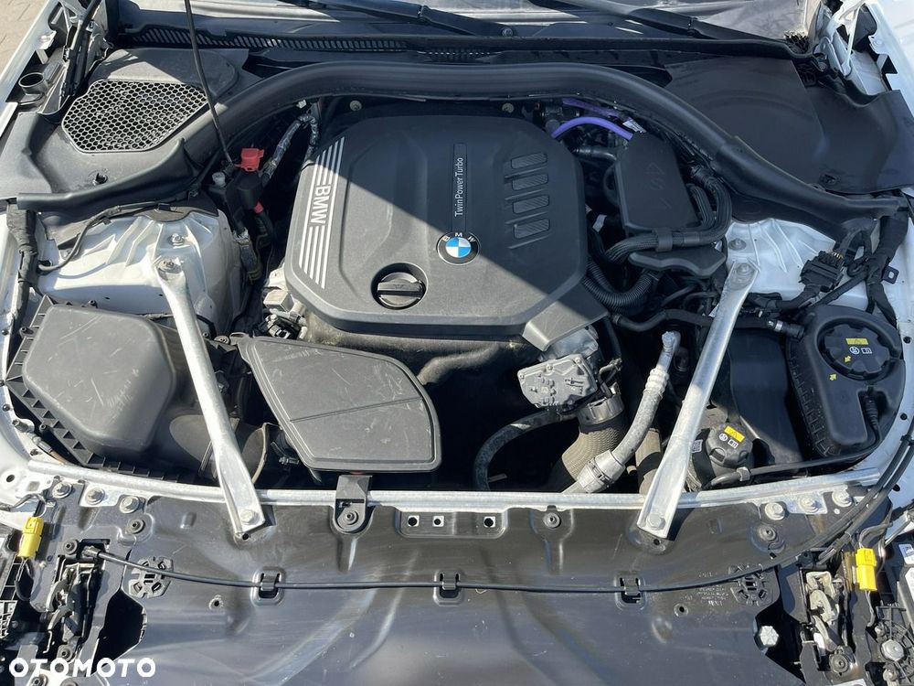 BMW Seria 5 520d xDrive Sport - 15