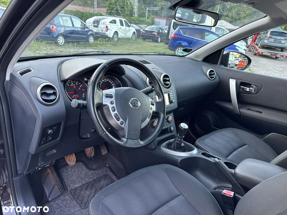 Nissan Qashqai - 24