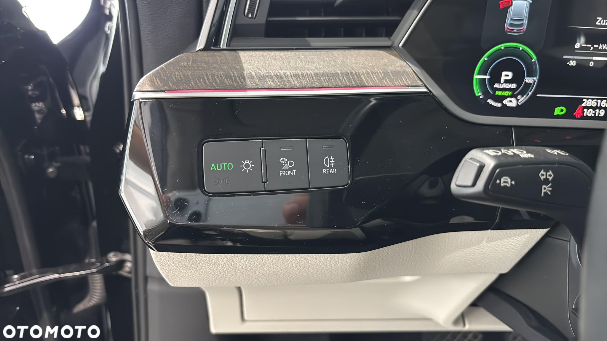 Audi Q8 e-tron 50 95kWh Quattro Advanced - 28
