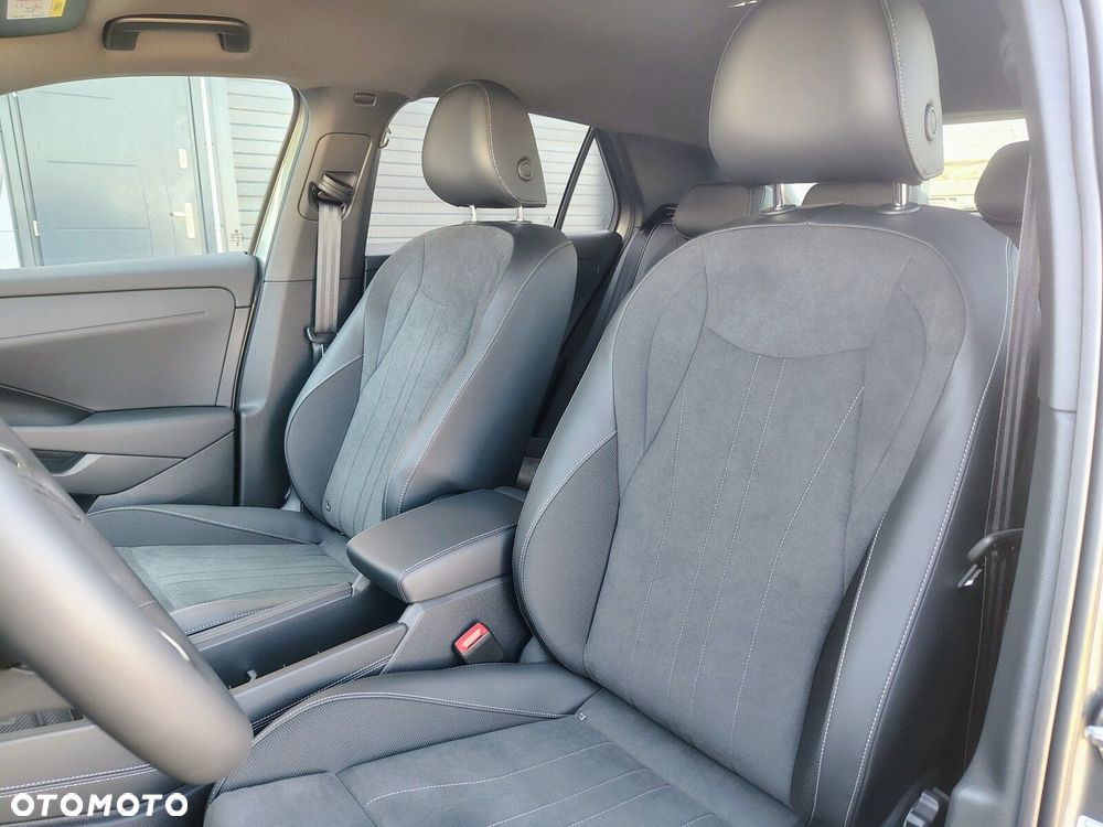 Volkswagen T-Roc - 15