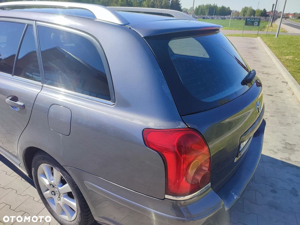 Toyota Avensis 2.2 D-4D Sol - 6