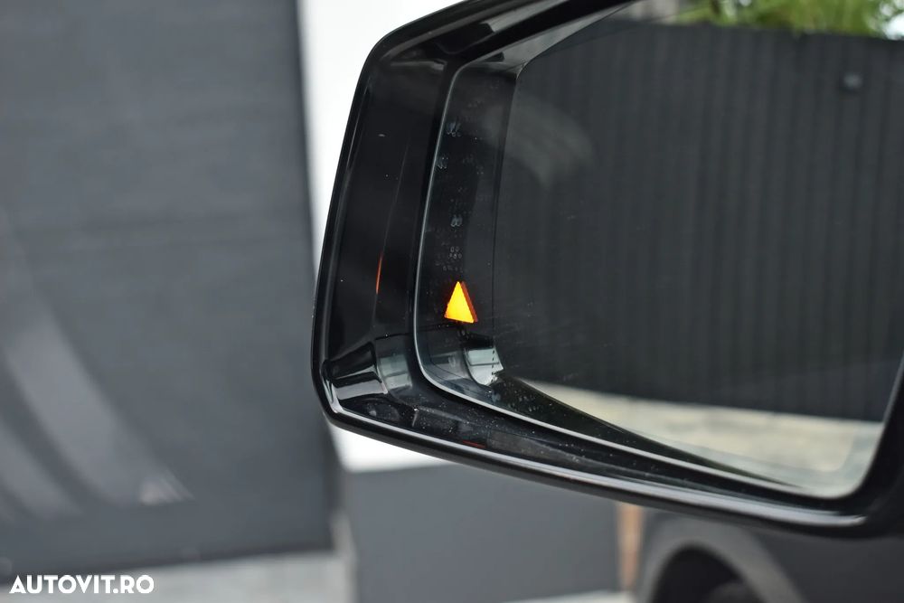 Mercedes-Benz A 220 4MATIC Aut. - 29