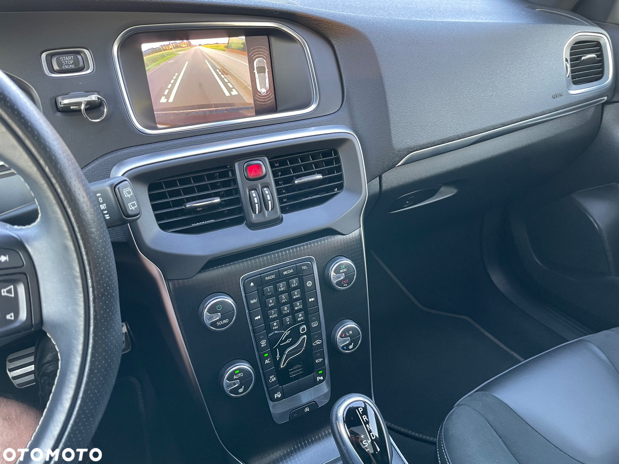 Volvo V40 D3 Geartronic RDesign - 5