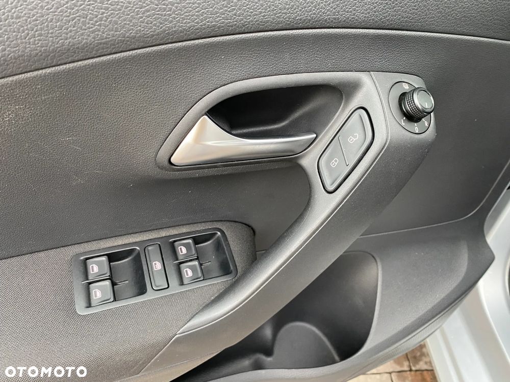 Volkswagen Polo - 14