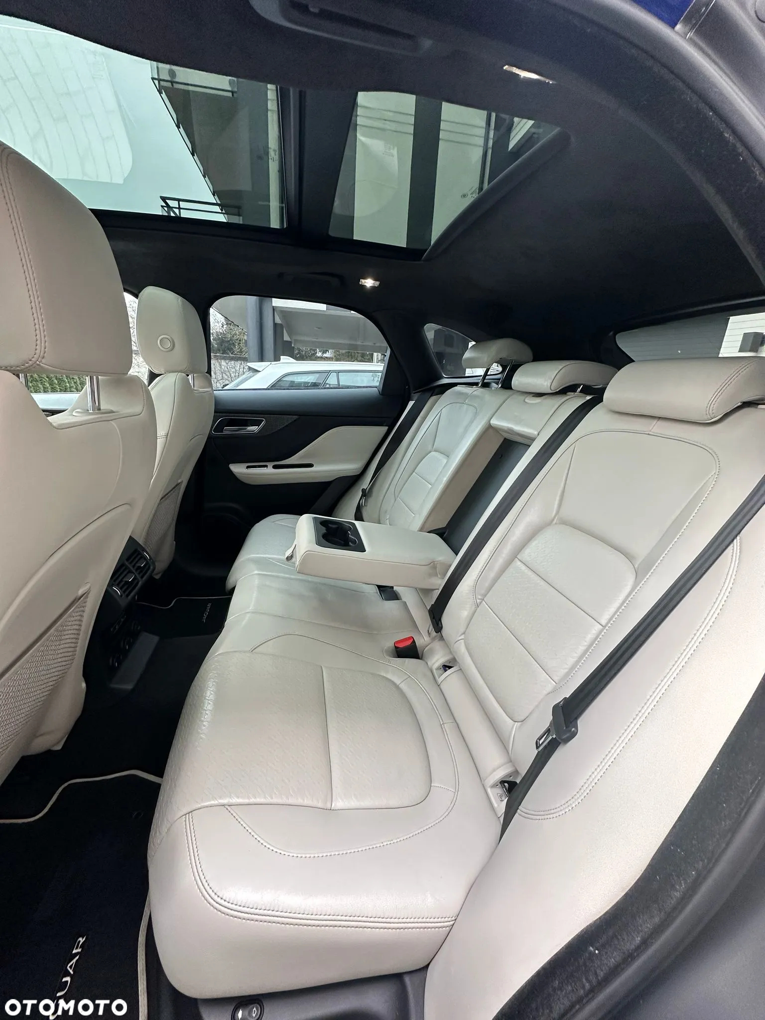 Jaguar F-Pace 3.0 V6 AWD First Edition - 9