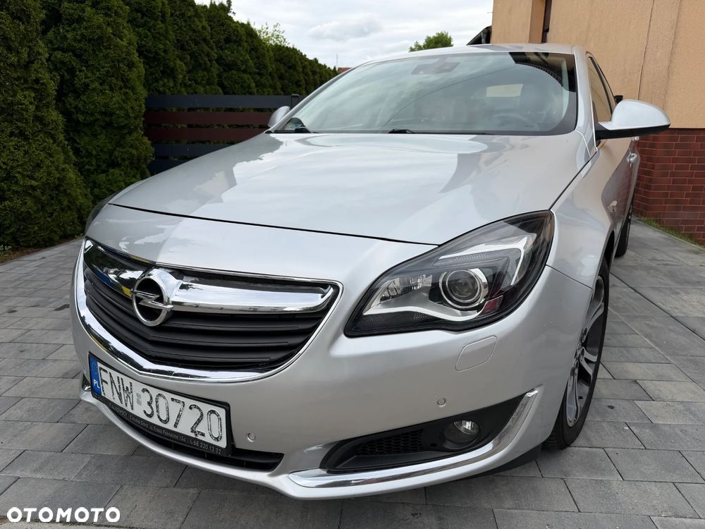 Opel Insignia 1.4 T Cosmo S&S - 3