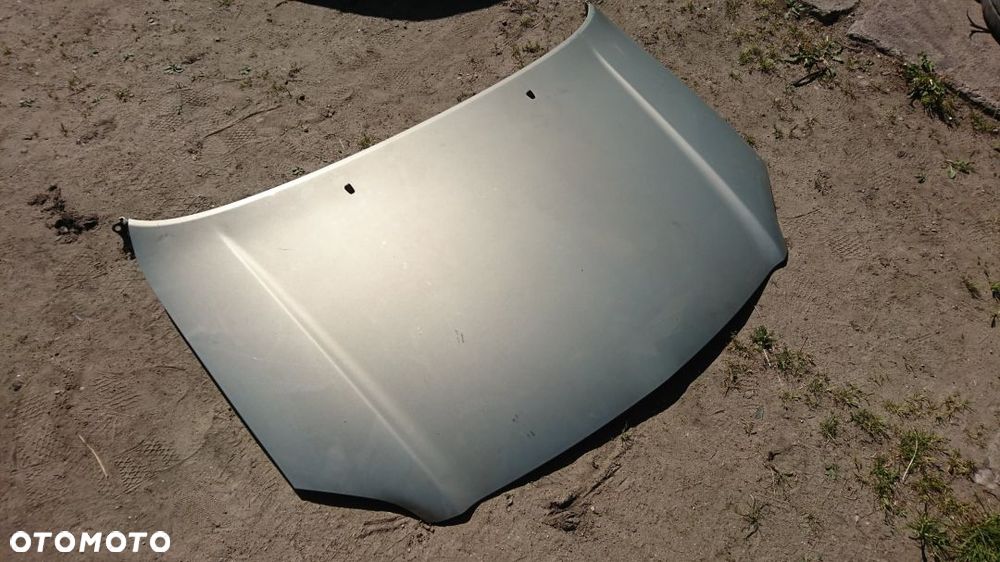 Toyota Avensis T25 maska - 4