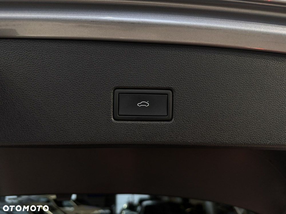 Volkswagen T-Roc - 16