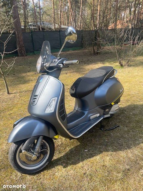 Vespa GTS - 2