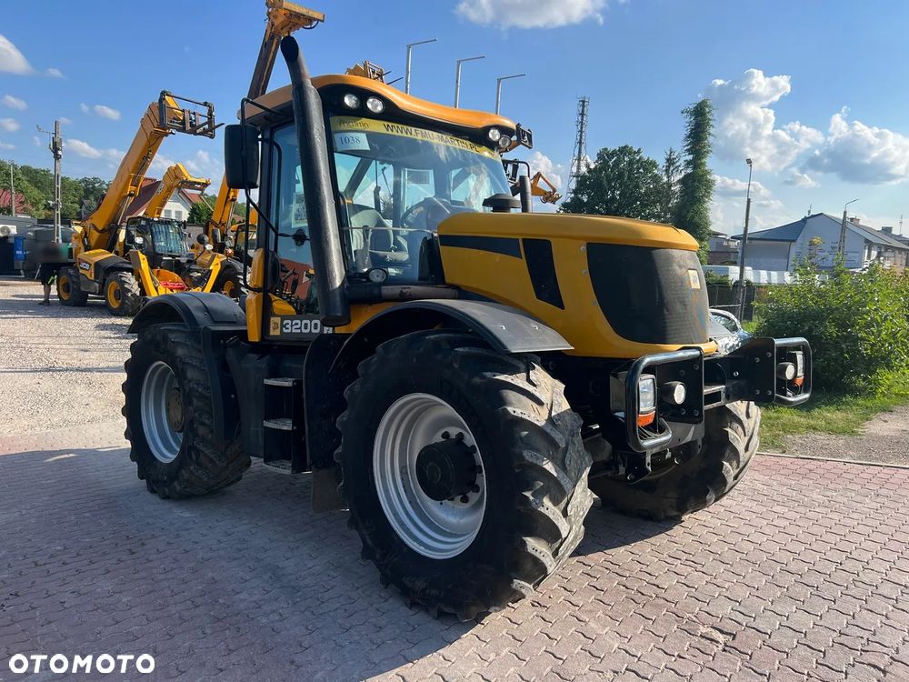 JCB 3200 Plus - 7