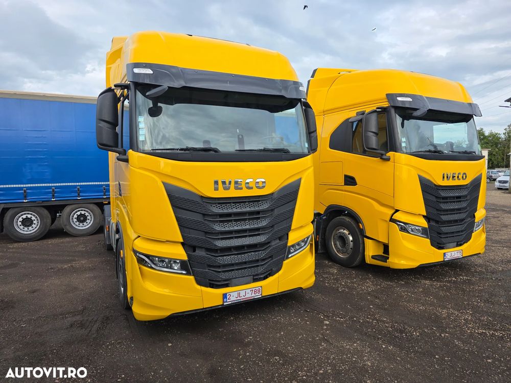 Iveco Stralis Hi-Way - 13