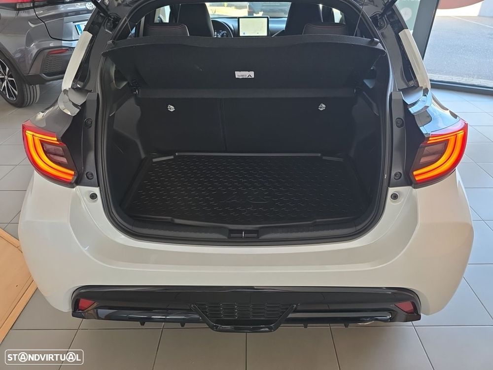 Toyota Yaris - 9