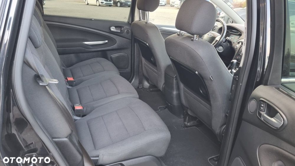 Ford S-Max - 23