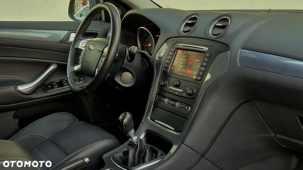 Ford Mondeo SW 1.6 T Titanium - 16