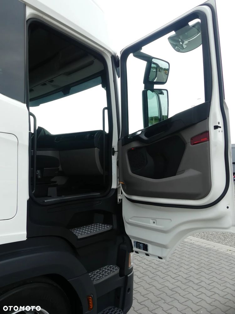 Scania R450 / EURO 6 / RETARDER / LOW DECK / KLIMA POSTOJOWA / - 23