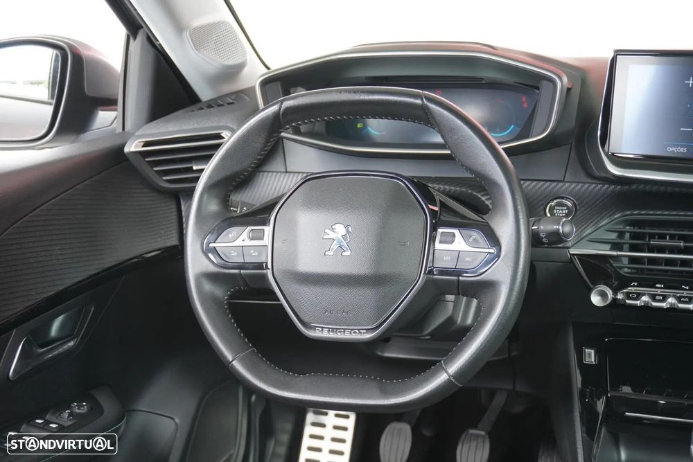 Peugeot 208 1.2 PureTech Allure — fotografia 10