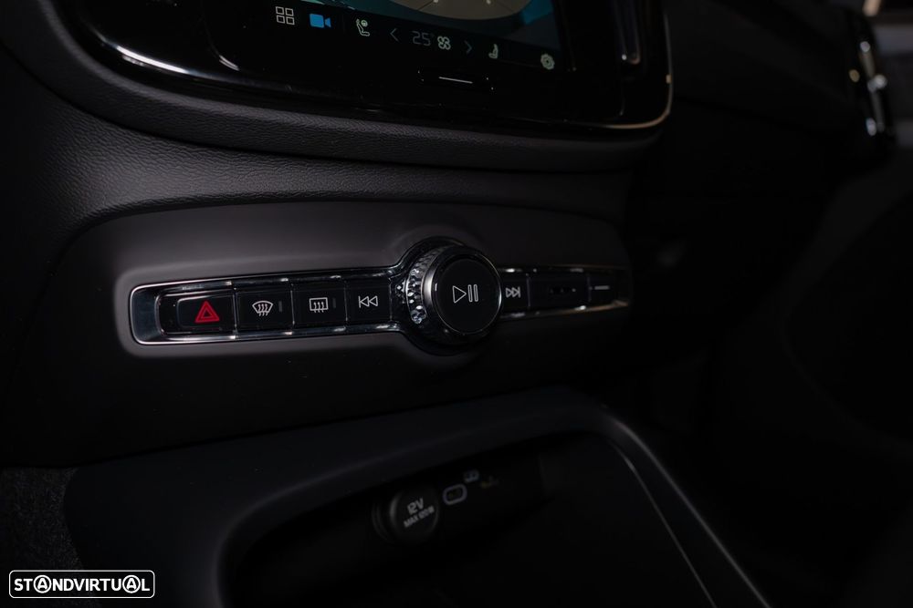 Volvo C40 Recharge Twin Motor Plus - 51