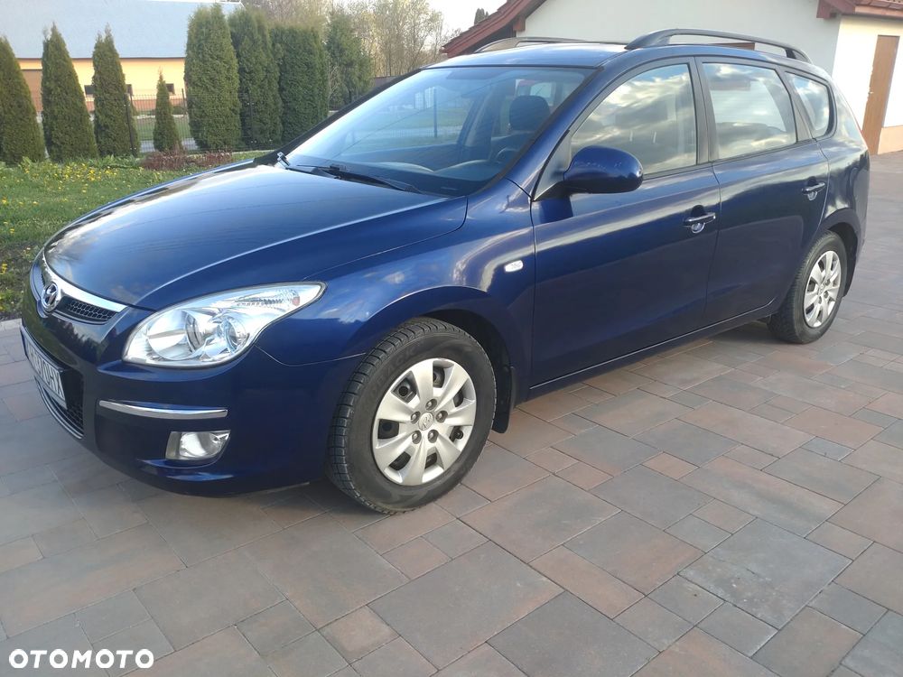 Hyundai i30 1.6 Classic + World Cup - 2