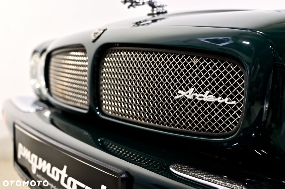 Jaguar XJR Standard - 9