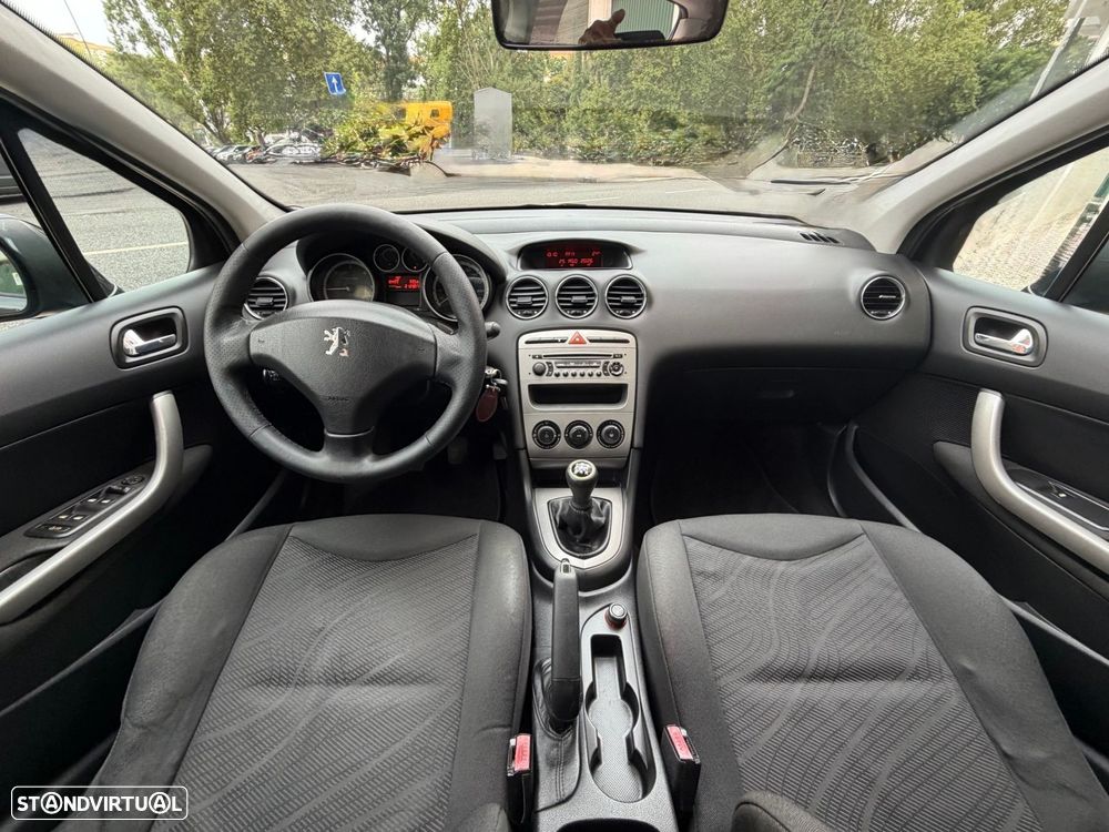 Peugeot 308 1.6 HDi Executive - 20