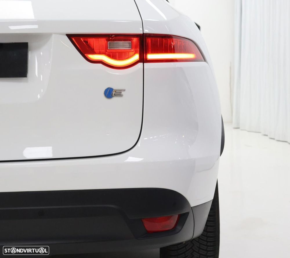 Jaguar F-Pace 2.0 i4D R-Sport - 29
