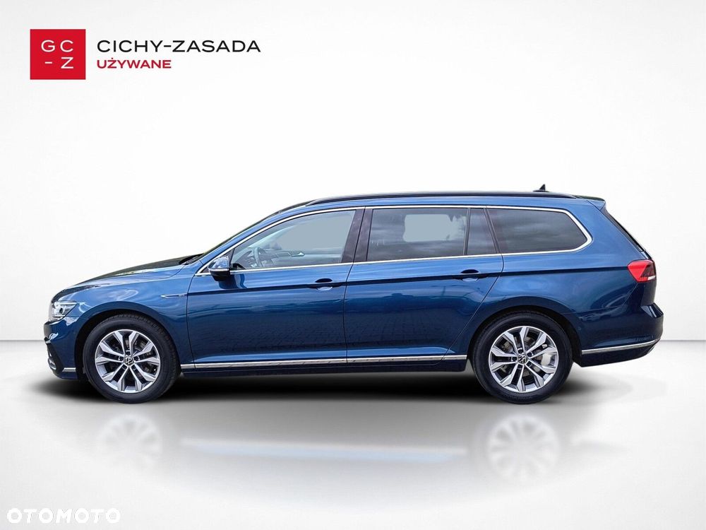 Volkswagen Passat - 2
