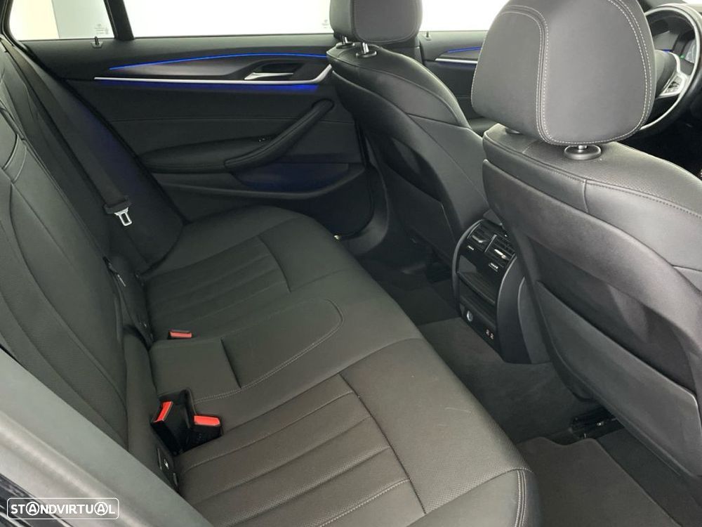 BMW 520 d Auto - 25